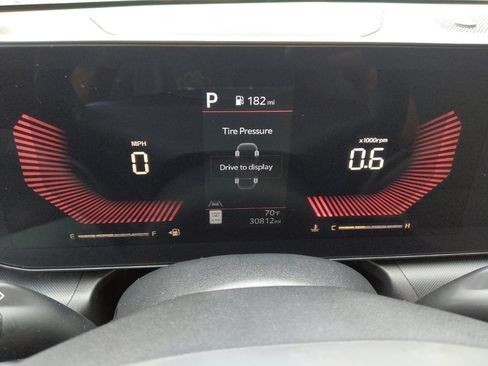 Used 2025 Kia K4 FWD image 23
