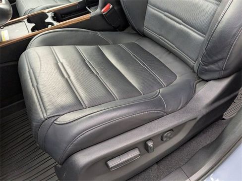 Certified 2021 Honda CR-V Touring image 31