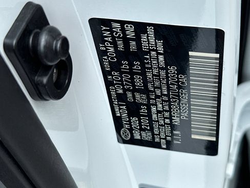 Used 2026 Hyundai Venue SE FWD image 24