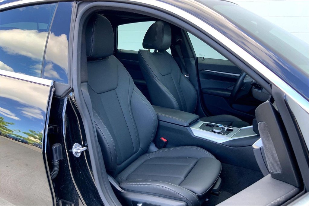 Used 2023 BMW i4 eDrive40 w/ Parking Assistance Package RWD image 8