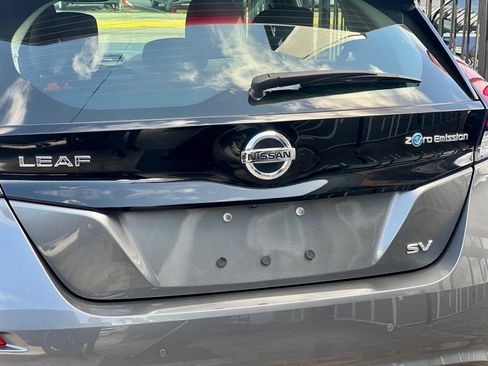 Used 2022 Nissan Leaf SV w/ SV Technology Package image 33