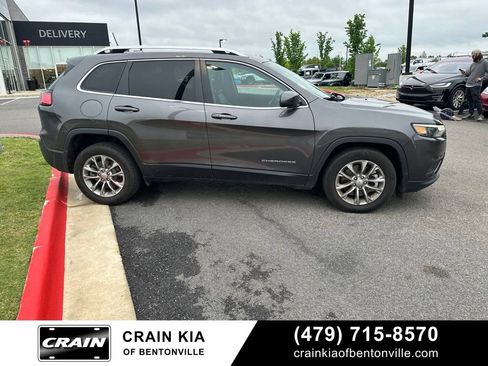 Used 2021 Jeep Cherokee Latitude Lux FWD image 5