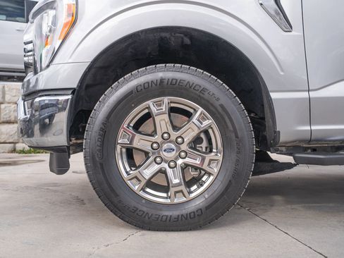 Used 2021 Ford F150 XLT w/ Equipment Group 302A High image 4