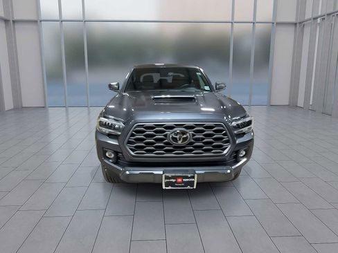 Used 2023 Toyota Tacoma TRD Sport image 3