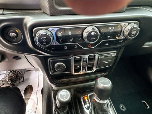 Used 2022 Jeep Gladiator Sport AWD/4WD image 17