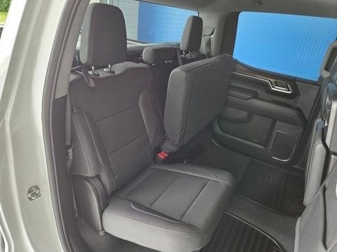 Used 2024 Chevrolet Silverado 1500 LT image 23