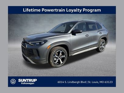 New 2025 Volkswagen Tiguan SE