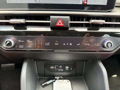 New 2026 Kia Sportage SX FWD image 14