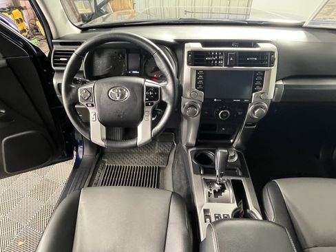 Used 2024 Toyota 4Runner SR5 Premium w/ SR5 Premium Package image 12