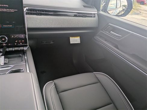 New 2026 GMC Sierra EV Elevation image 17