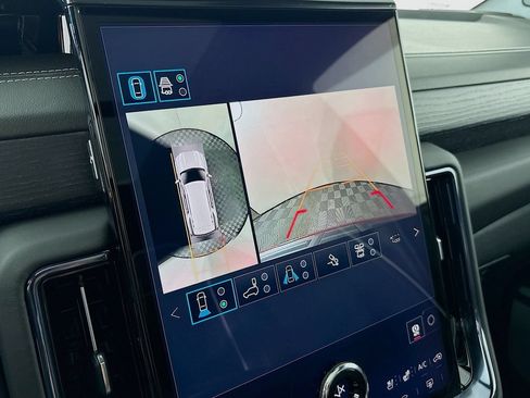New 2026 GMC Yukon AT4 Ultimate AWD/4WD image 14