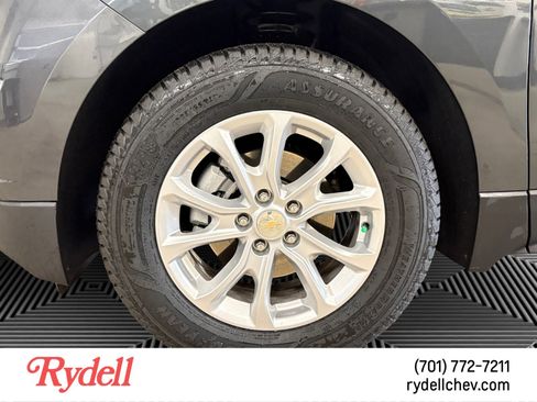 Used 2019 Chevrolet Equinox LS image 9