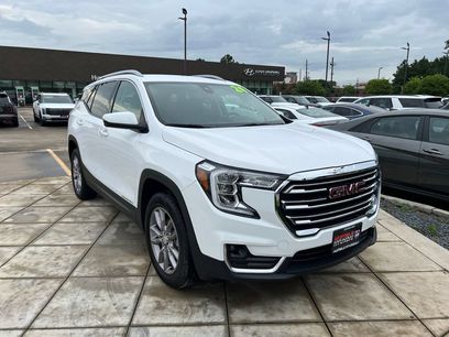 Used 2024 GMC Terrain SLT