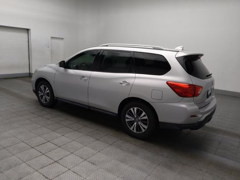 Used 2020 Nissan Pathfinder S FWD image 3