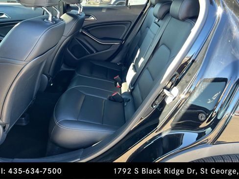 Used 2018 Mercedes-Benz GLA 250 w/ Premium Package image 21