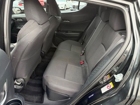 Used 2018 Toyota C-HR XLE image 13