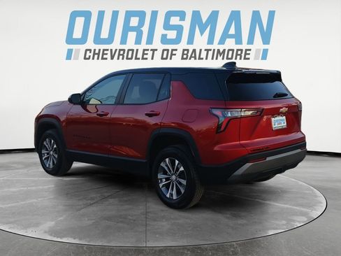 Used 2025 Chevrolet Equinox LT image 4