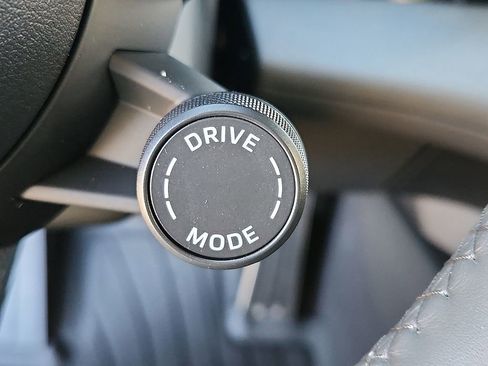 New 2026 Porsche Taycan image 19