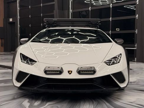 Used 2024 Lamborghini Huracan Sterrato AWD/4WD image 3