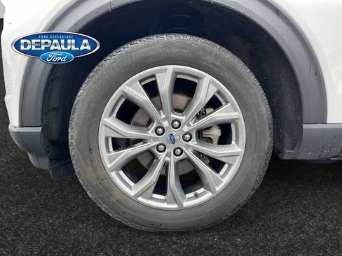 Certified 2023 Ford Explorer XLT w/ Equipment Group 202A AWD/4WD image 18