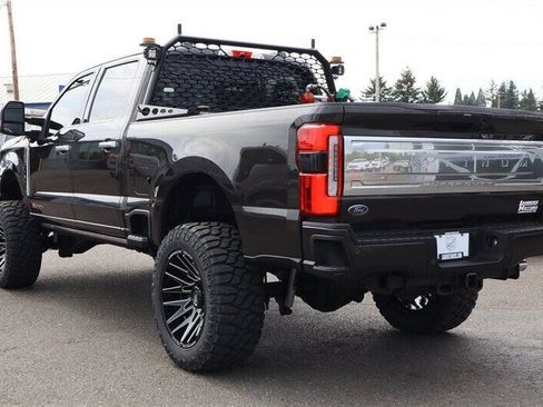 Used 2025 Ford F350 Platinum w/ Platinum Plus Package AWD/4WD image 3