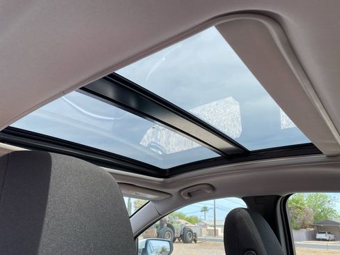 Used 2023 Chevrolet Malibu LT FWD image 10