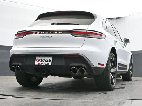 Used 2023 Porsche Macan S AWD/4WD image 46