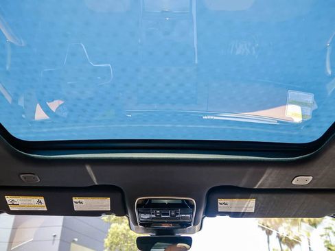 New 2026 Land Rover Range Rover Sport SE AWD/4WD image 16