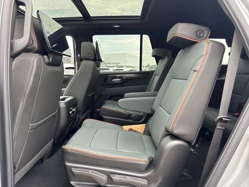 New 2026 GMC Yukon AT4 w/ AT4 Premium Plus Package AWD/4WD image 14