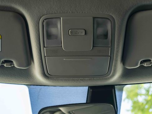 Used 2025 Kia Soul LX FWD image 31