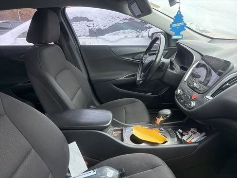 Used 2021 Chevrolet Malibu RS image 8