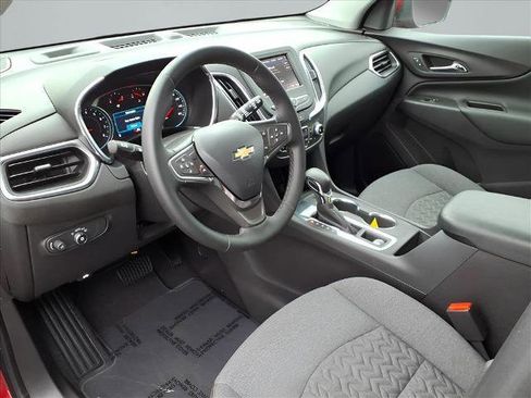 Used 2024 Chevrolet Equinox LT image 19