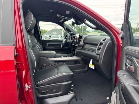 New 2026 RAM 2500 Laramie AWD/4WD image 27
