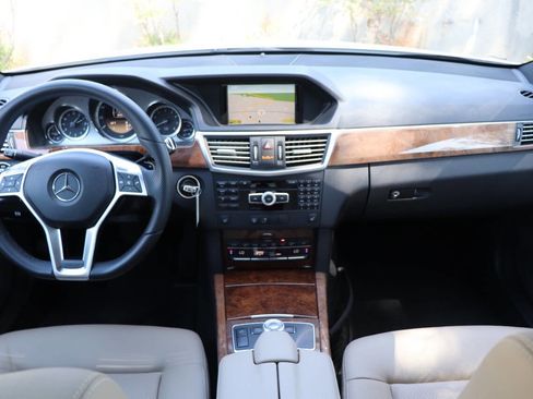 Used 2012 Mercedes-Benz E 350 Sedan image 26