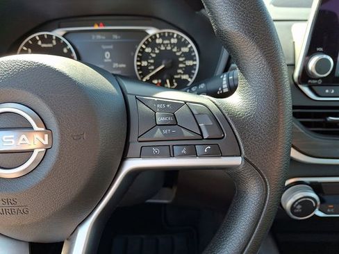 Used 2024 Nissan Altima 2.5 SV image 20