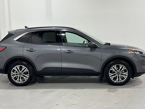 Used 2022 Ford Escape SEL image 21