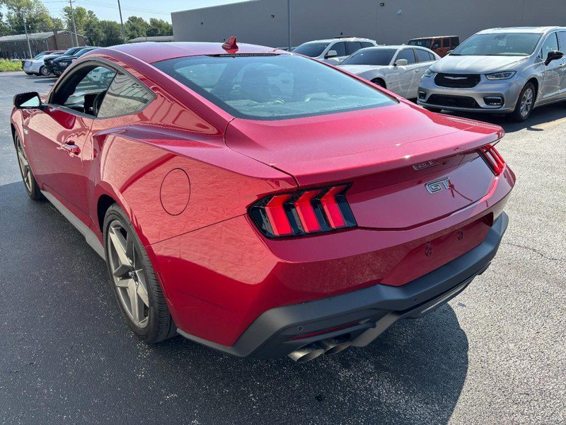 Used 2024 Ford Mustang GT Premium RWD image 6