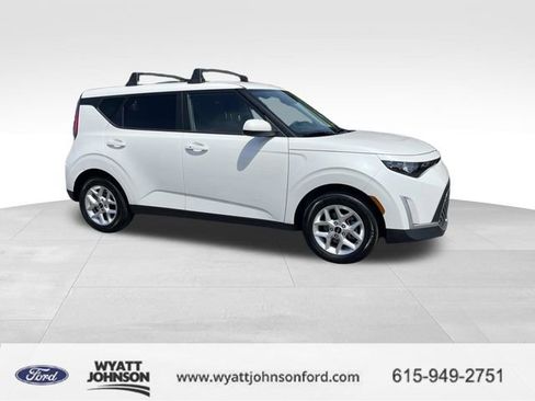 Used 2025 Kia Soul S image 2
