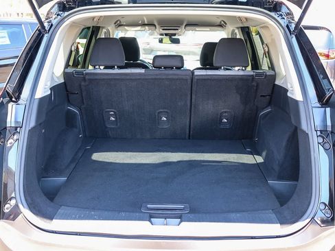 Used 2023 Nissan Rogue SV FWD image 23
