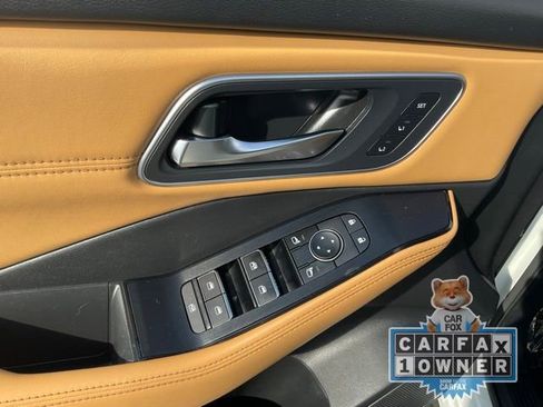 Certified 2021 Nissan Rogue Platinum AWD/4WD image 12