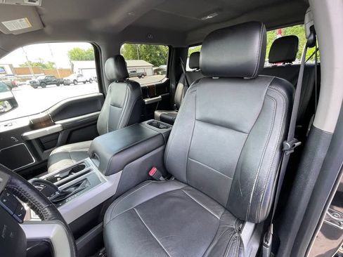 Used 2015 Ford F150 Lariat w/ Equipment Group 502A Luxury AWD/4WD image 16