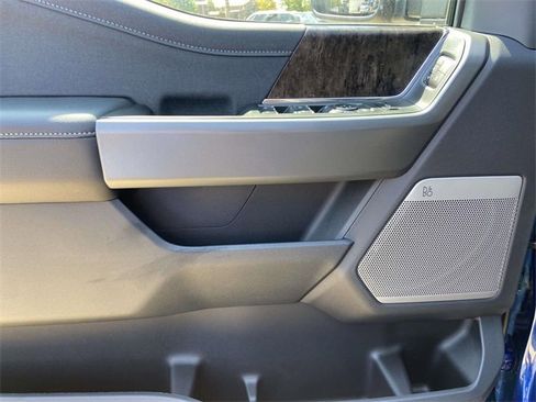 New 2026 Ford F250 Lariat w/ Black Appearance Package image 10