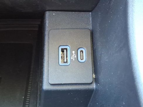 Used 2022 Ford Edge SEL w/ Convenience Package AWD/4WD image 19