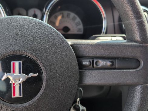 Used 2006 Ford Mustang GT RWD image 16