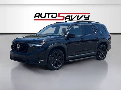 Used 2025 Honda Pilot Black Edition image 3