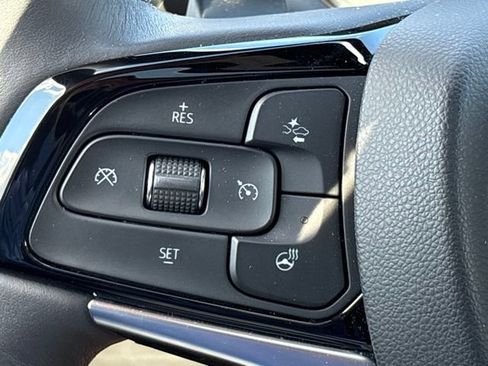 Used 2023 Buick Enclave Essence w/ Experience Buick Package AWD/4WD image 21