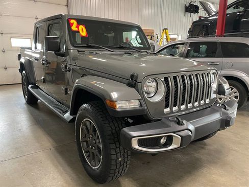 Used 2020 Jeep Gladiator Overland AWD/4WD image 5