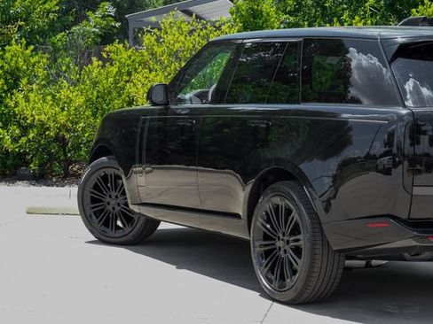 New 2026 Land Rover Range Rover SE AWD/4WD image 14
