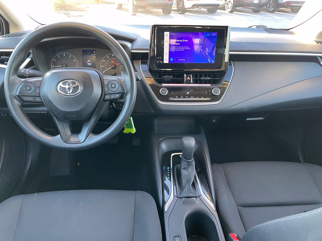 Used 2025 Toyota Corolla LE FWD image 23
