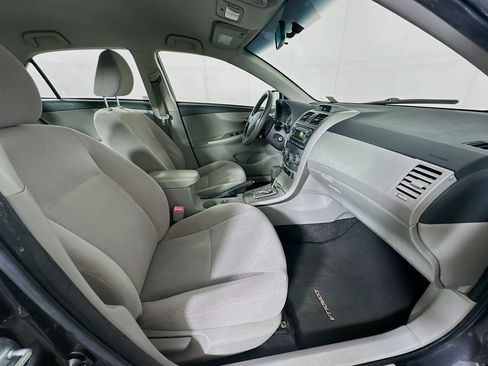 Used 2012 Toyota Corolla LE FWD image 28